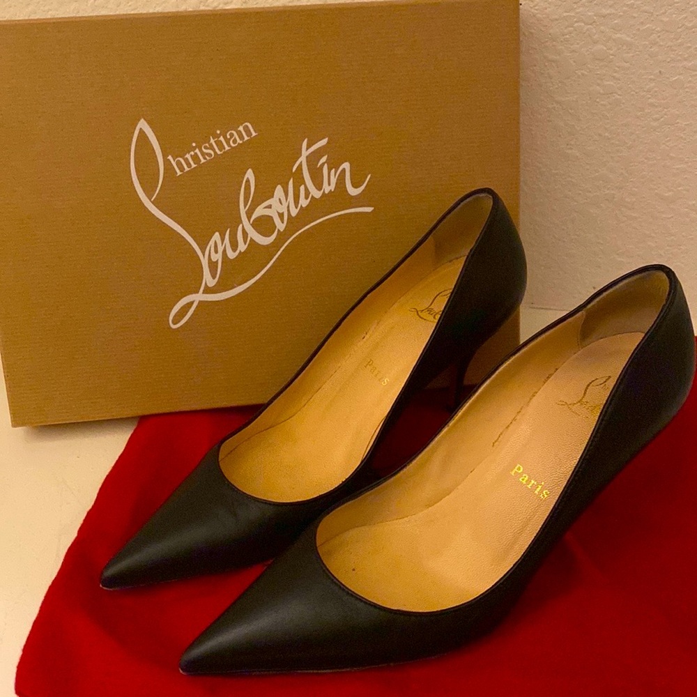 Christian Louboutin CLARE Black Pumps Size 7 1/2   3.1inches/8cm